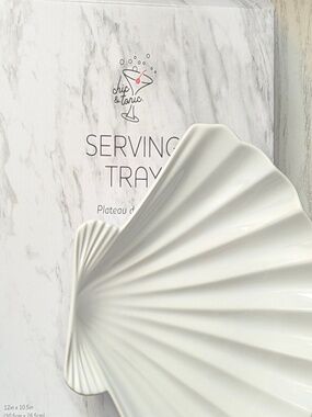 Chic & Tonic Coral Sea White Ceramic Scallop Shell Serving Tray NIB 12"